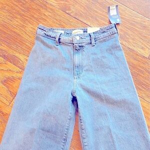 Universal Thread Goods Co. Comfort Stretch Wide Leg Ankle Jean